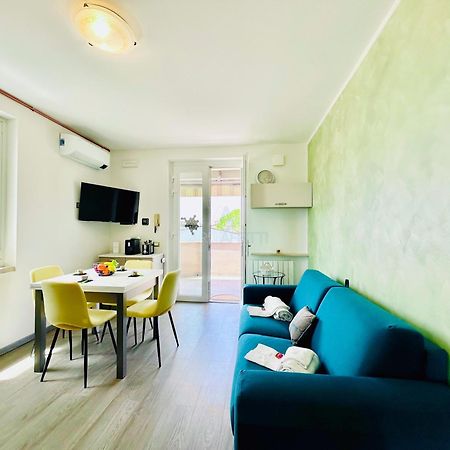 Ossidiana Apartment - Vista Lago - Centrico سيرمِيوني المظهر الخارجي الصورة