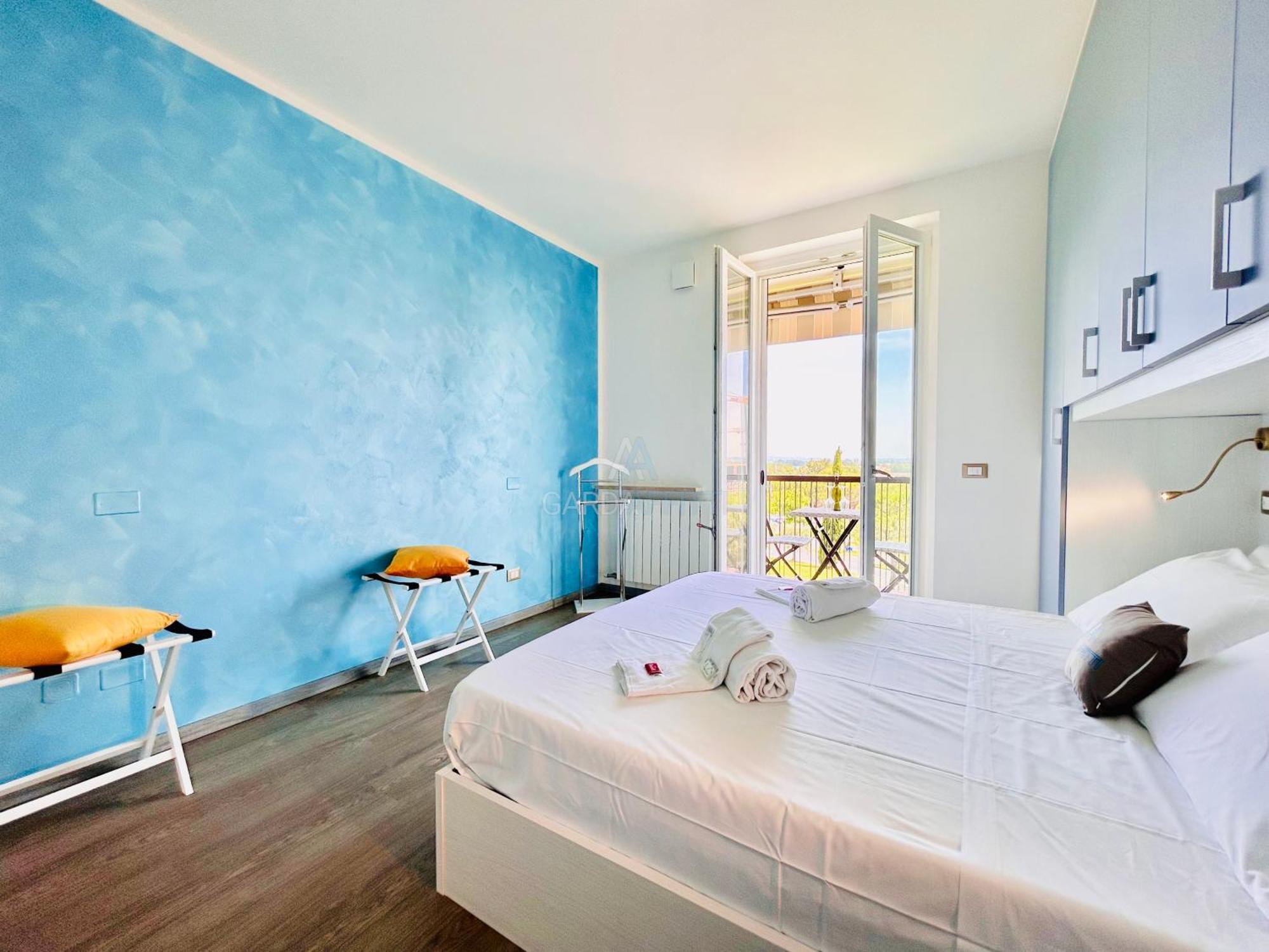 Ossidiana Apartment - Vista Lago - Centrico سيرمِيوني المظهر الخارجي الصورة