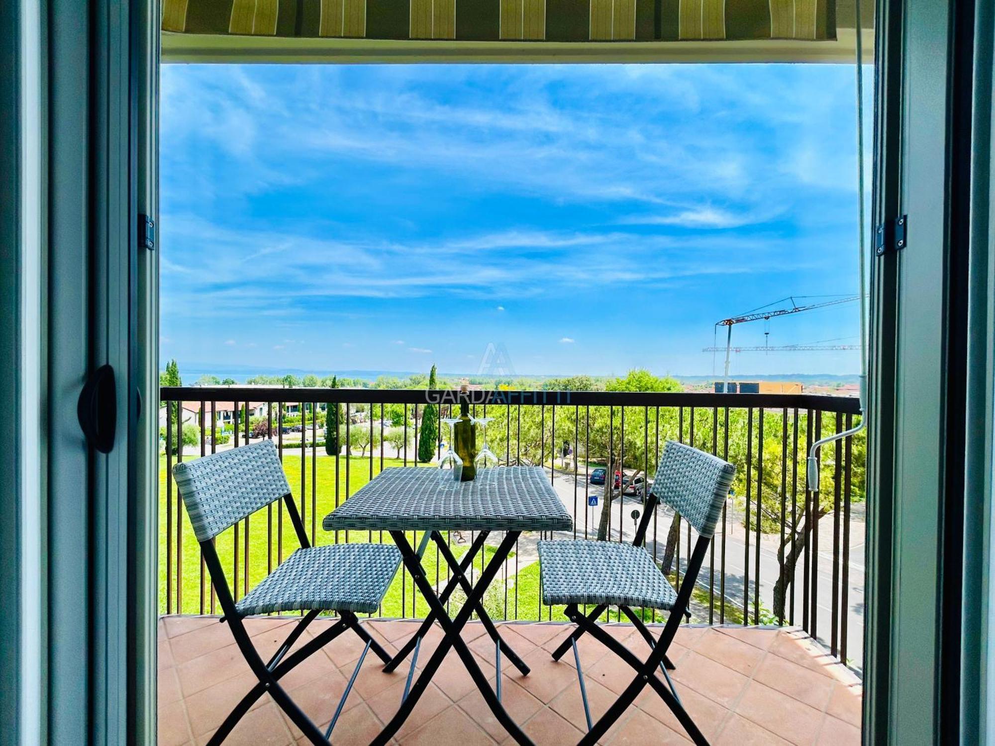 Ossidiana Apartment - Vista Lago - Centrico سيرمِيوني المظهر الخارجي الصورة