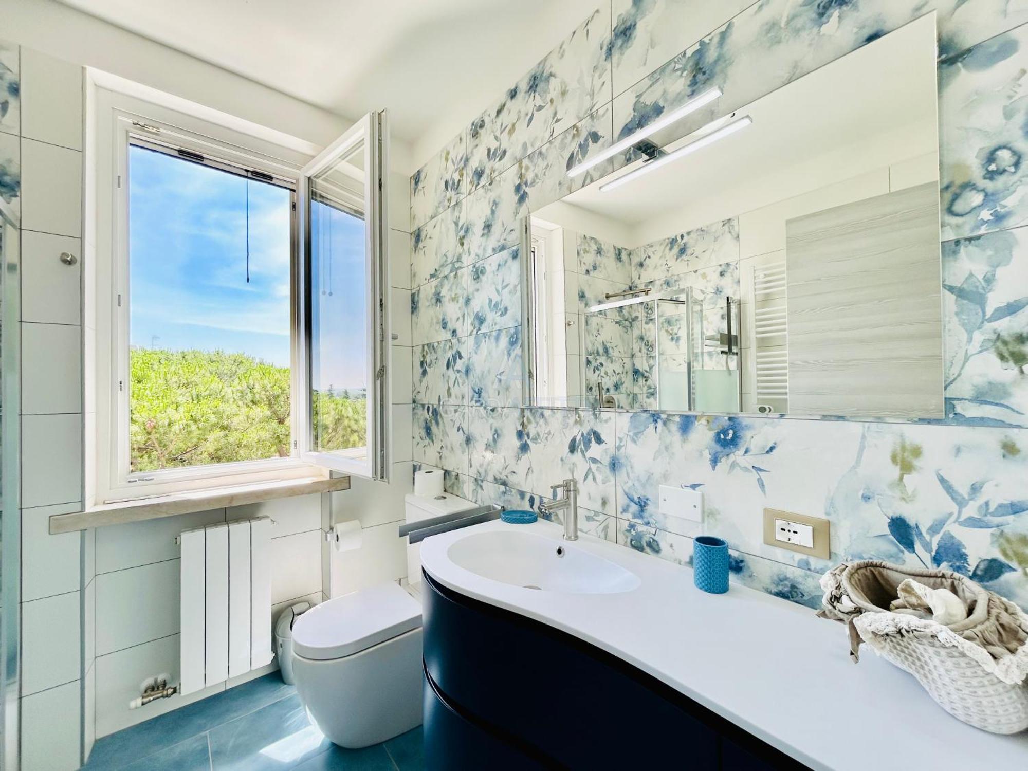 Ossidiana Apartment - Vista Lago - Centrico سيرمِيوني المظهر الخارجي الصورة